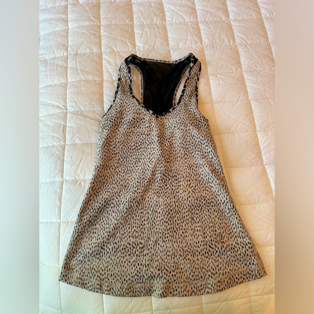 Lululemon pink and black workout tank, size 4